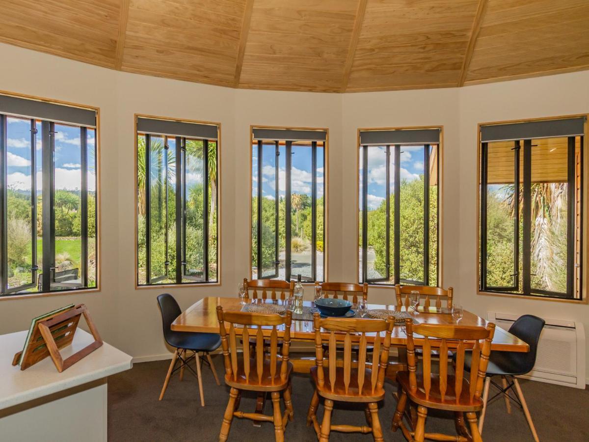 The Snowglobe - Ohakune Modern Yurt Style Chalet 외부 사진